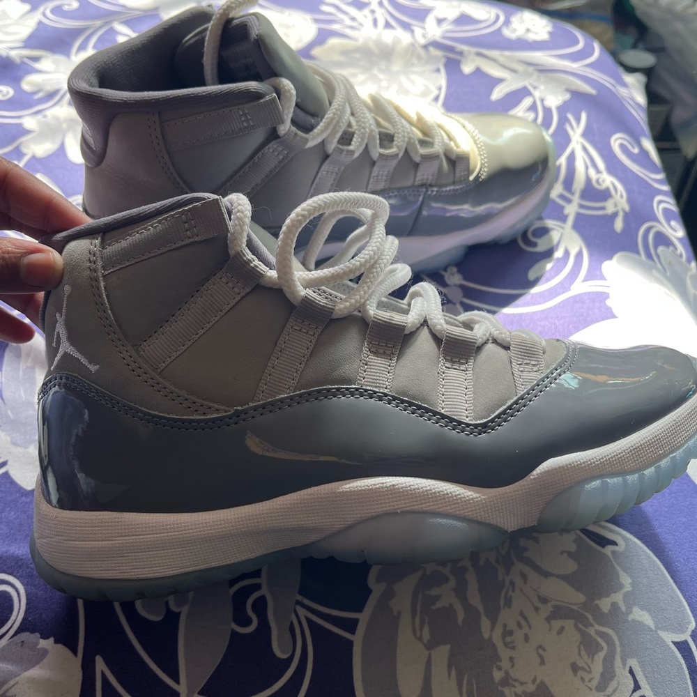 Grey 11’S
